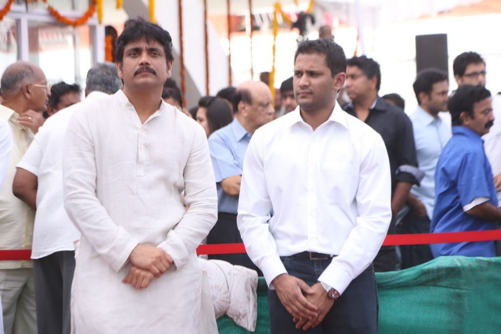 ANR Condolences Photos 09 - 30 / 440 photos