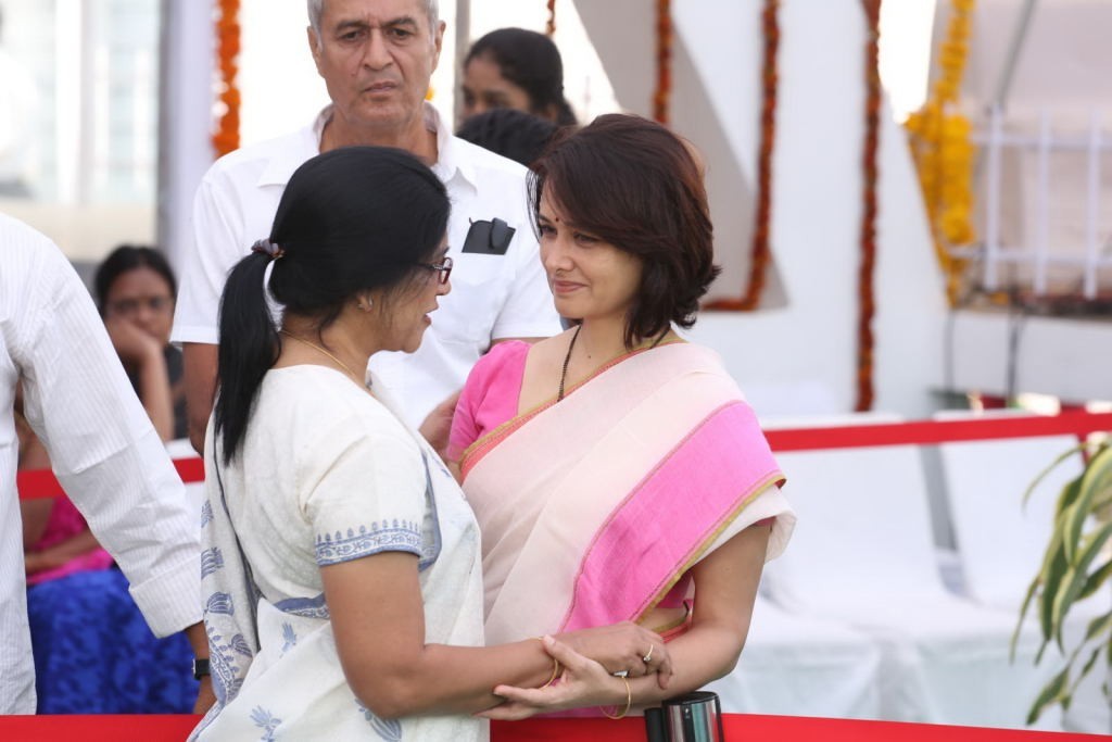 ANR Condolences Photos 09 - 37 / 440 photos