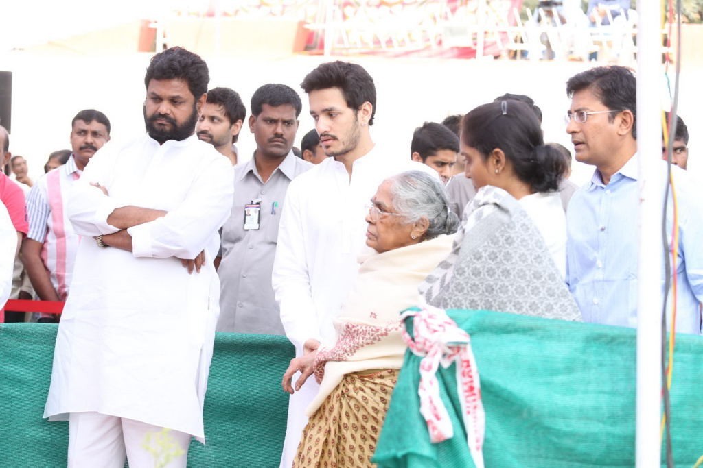 ANR Condolences Photos 09 - 48 / 440 photos