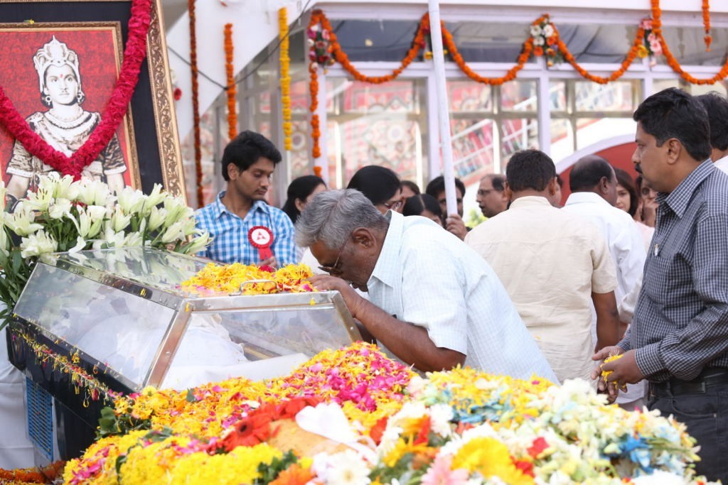 ANR Condolences Photos 09 - 51 / 440 photos