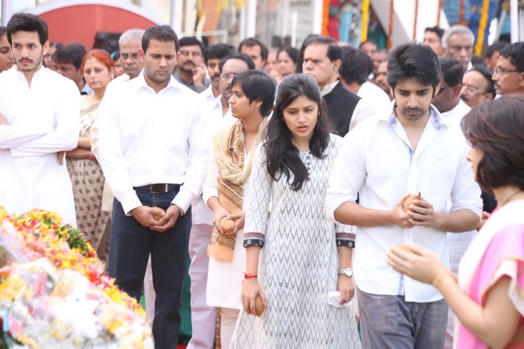 ANR Condolences Photos 09 - 58 / 440 photos