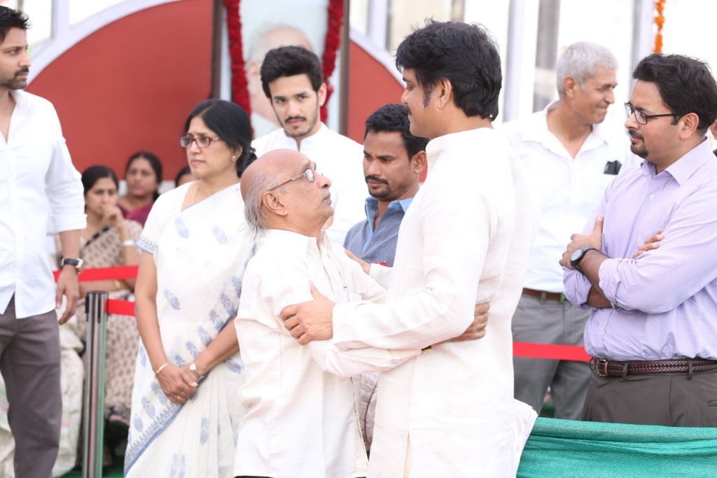 ANR Condolences Photos 09 - 89 / 440 photos