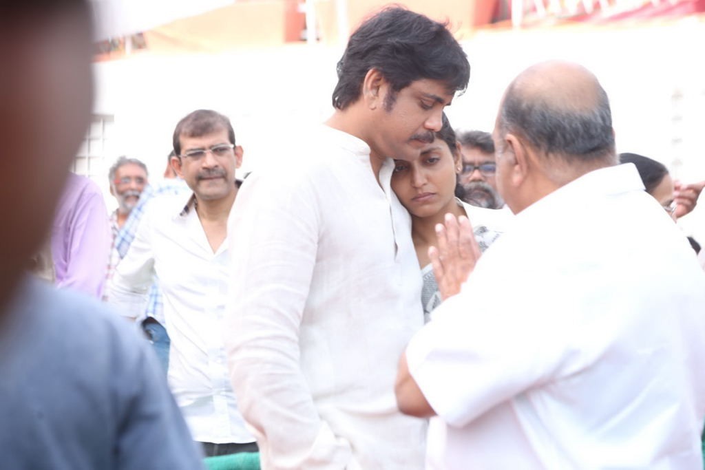 ANR Condolences Photos 09 - 101 / 440 photos