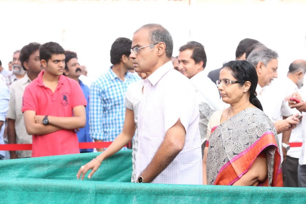 ANR Condolences Photos 09 - 127 / 440 photos