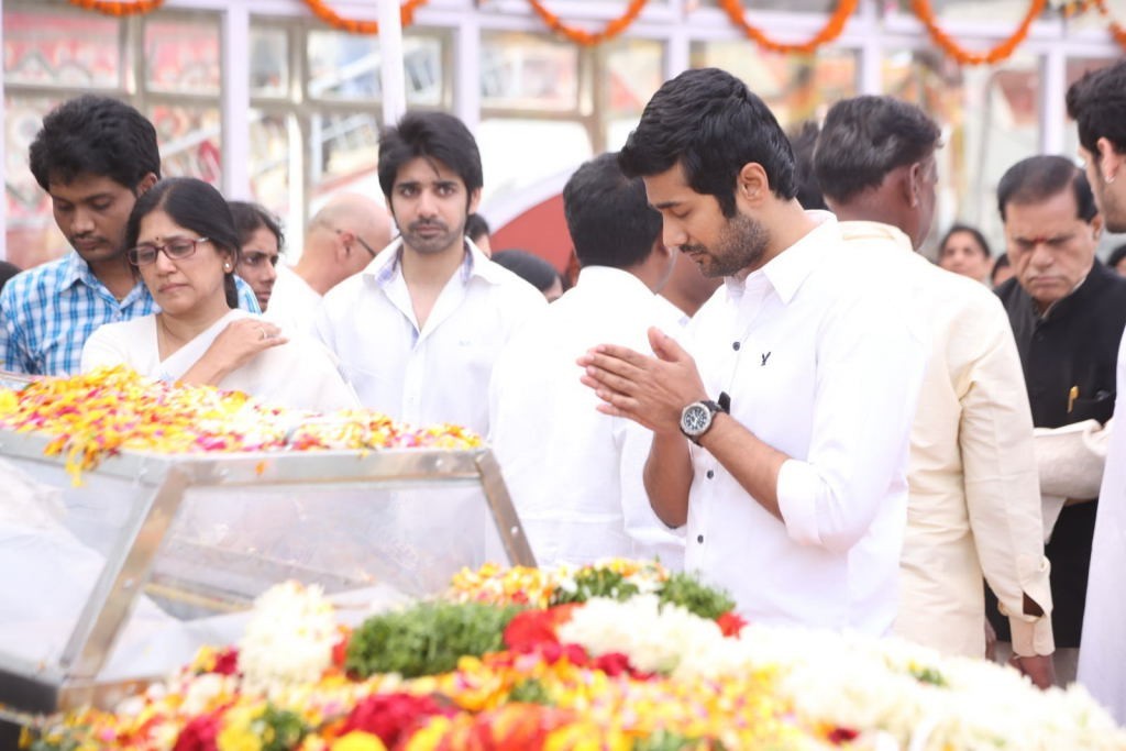 ANR Condolences Photos 09 - 142 / 440 photos