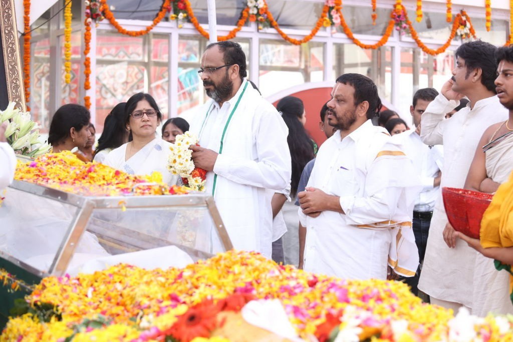 ANR Condolences Photos 09 - 145 / 440 photos