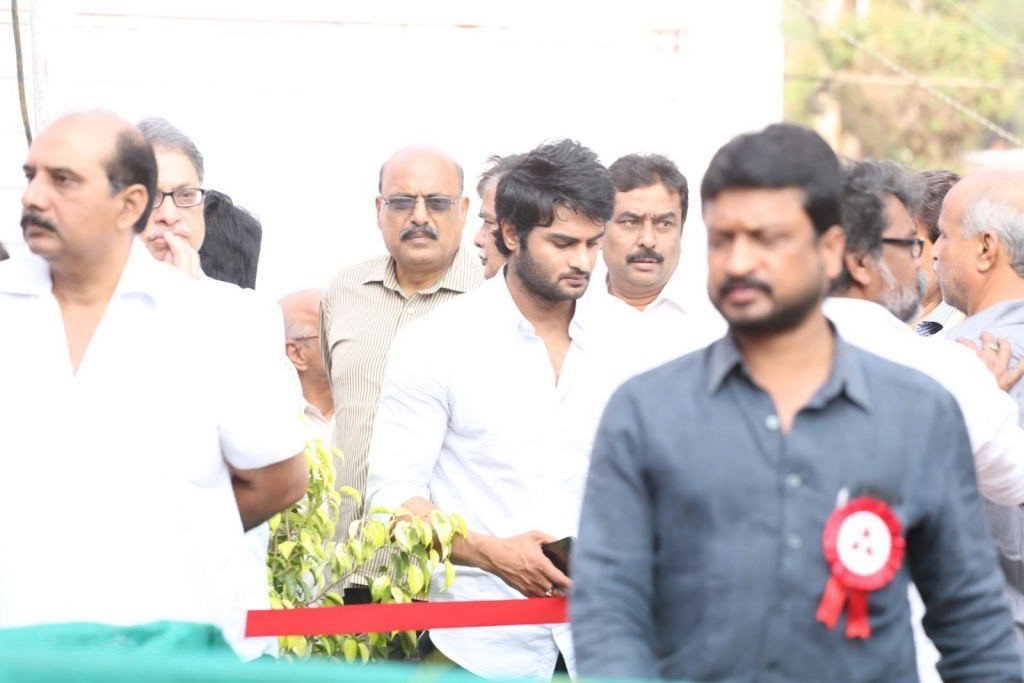 ANR Condolences Photos 09 - 199 / 440 photos