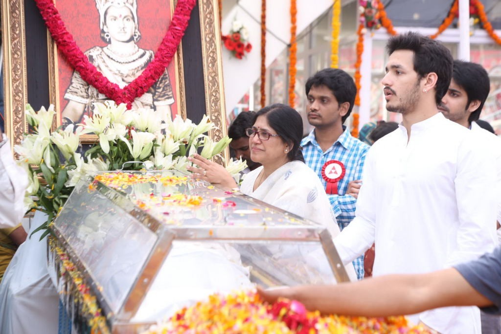 ANR Condolences Photos 09 - 233 / 440 photos