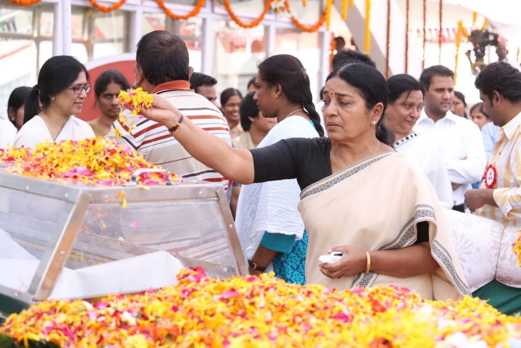 ANR Condolences Photos 09 - 255 / 440 photos