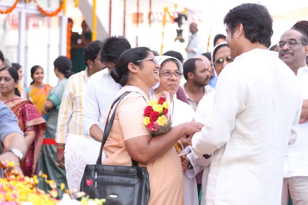 ANR Condolences Photos 09 - 306 / 440 photos