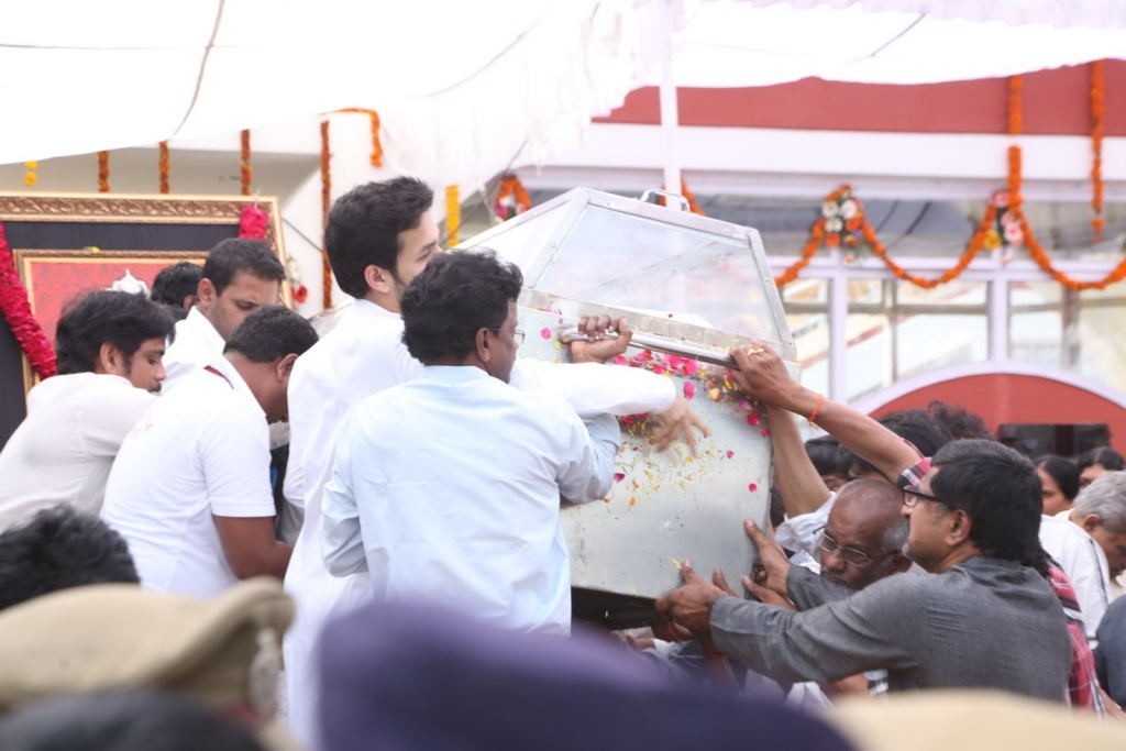 ANR Condolences Photos 09 - 328 / 440 photos