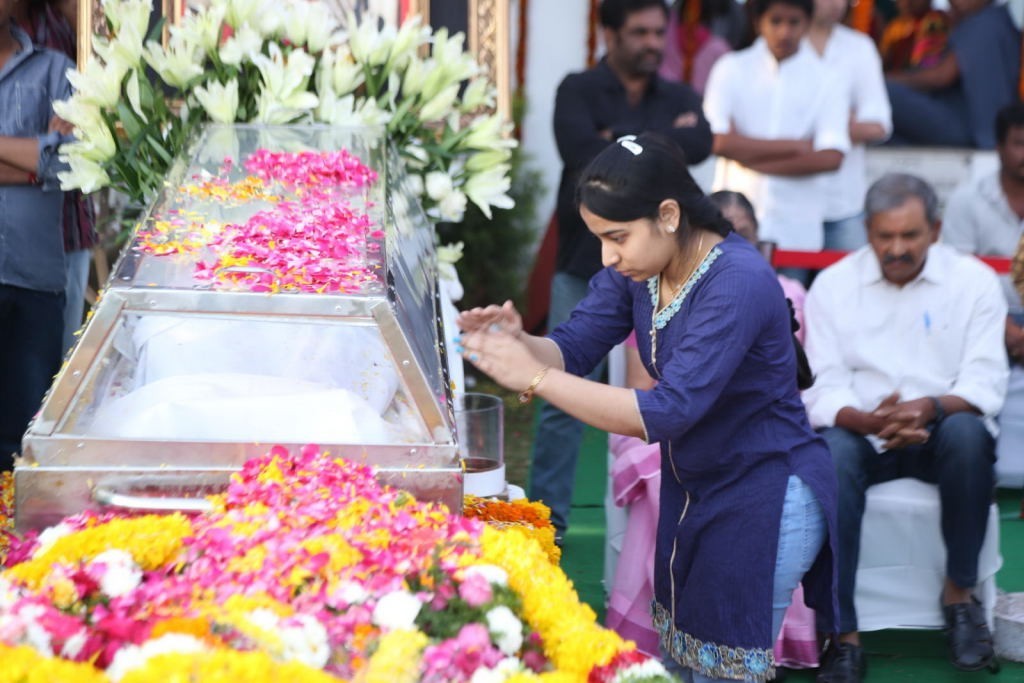 ANR Condolences Photos 09 - 335 / 440 photos