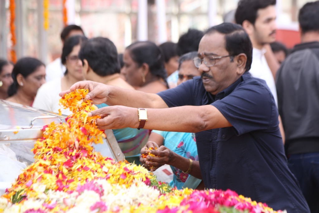 ANR Condolences Photos 09 - 374 / 440 photos