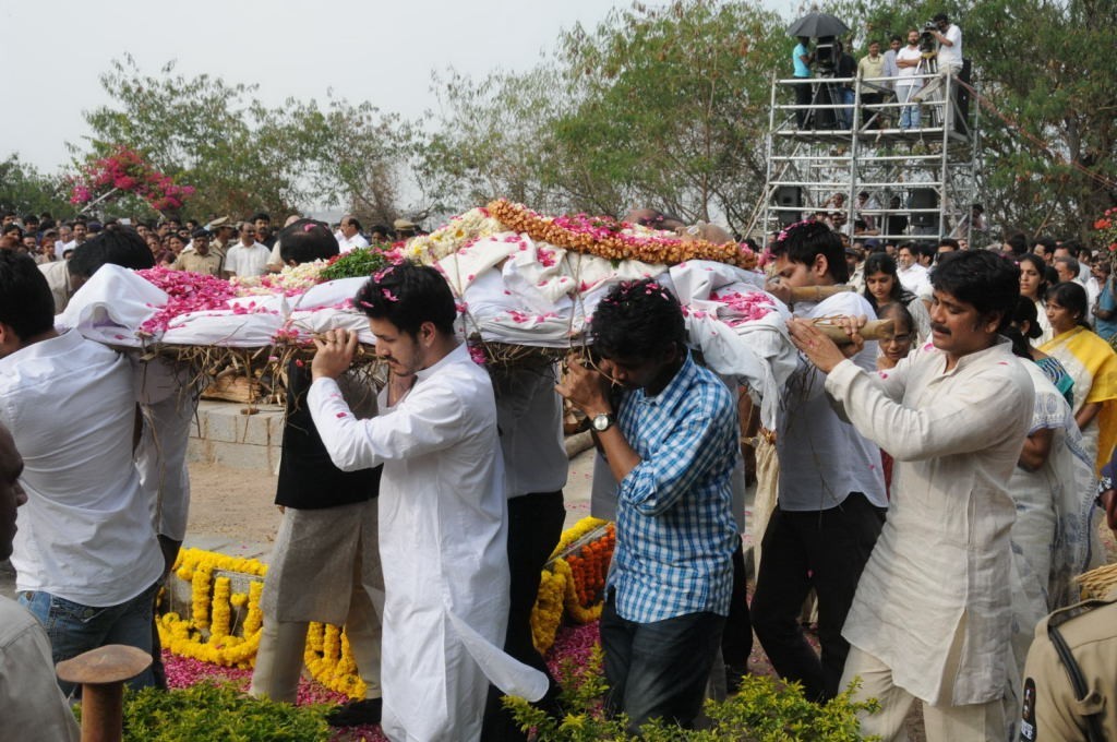 ANR Cremation Photos 02  - 107 / 192 photos