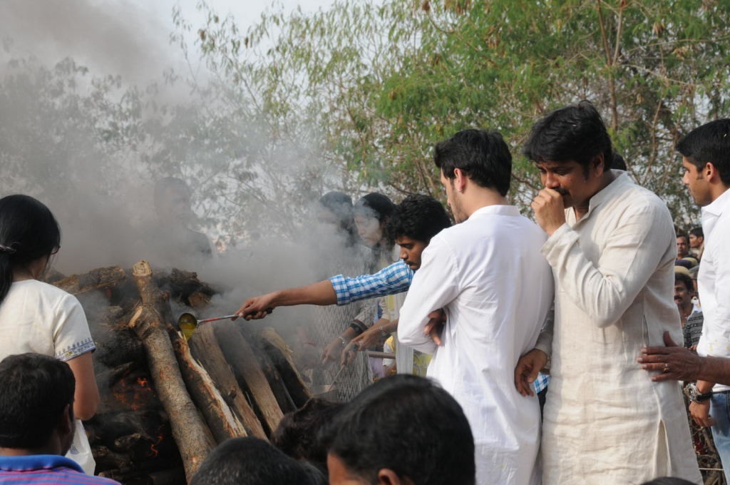 ANR Cremation Photos 02  - 123 / 192 photos