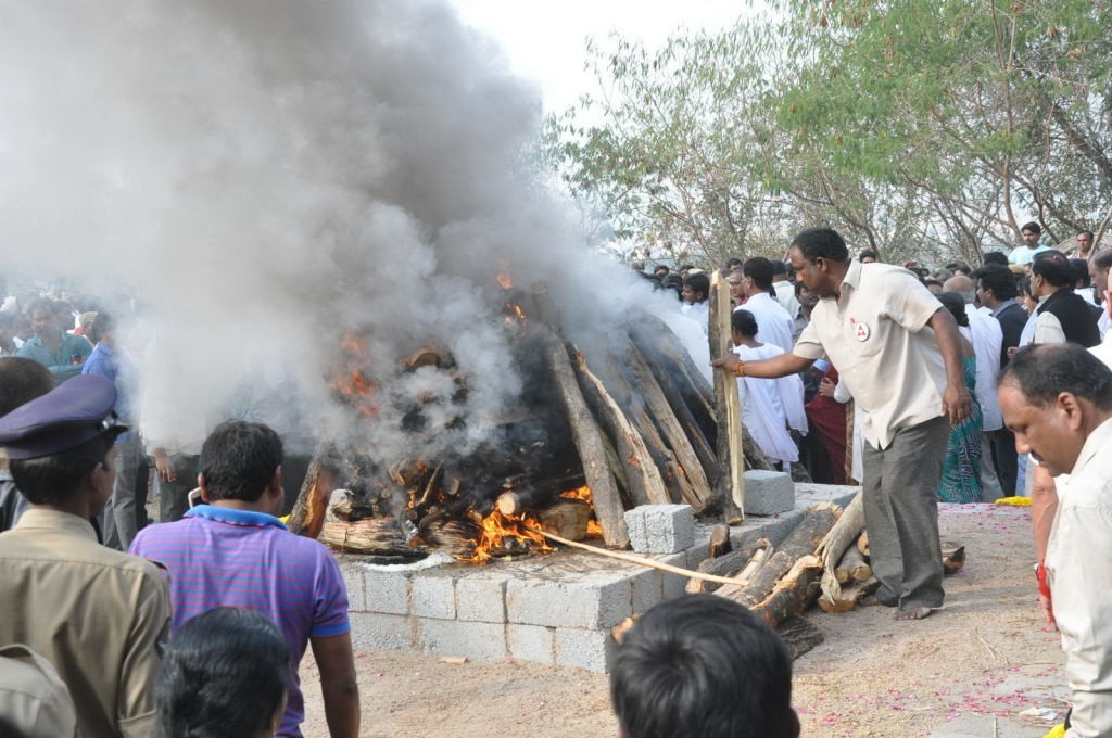 ANR Cremation Photos 02  - 138 / 192 photos