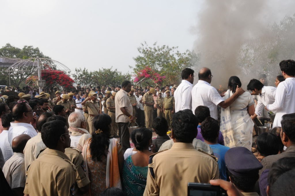 ANR Cremation Photos 02  - 140 / 192 photos