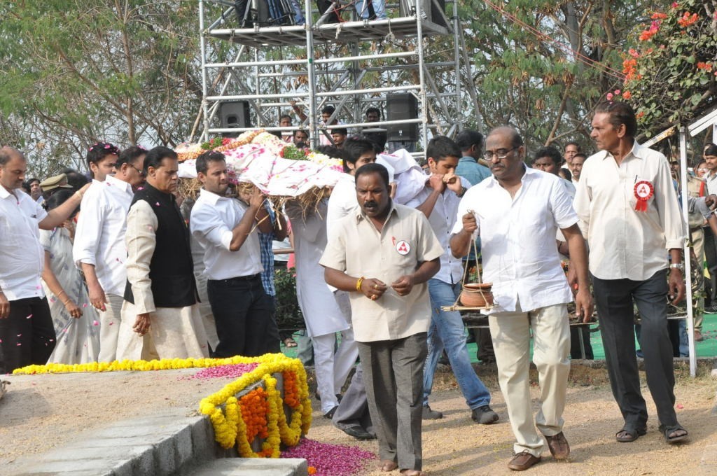 ANR Cremation Photos 02  - 145 / 192 photos