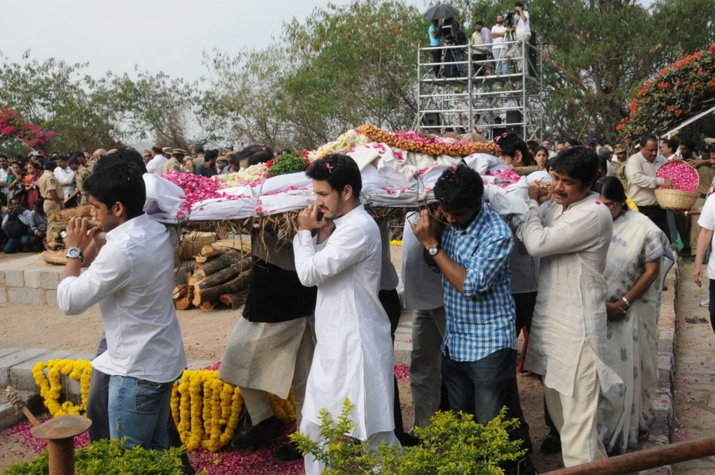 ANR Cremation Photos 02  - 154 / 192 photos