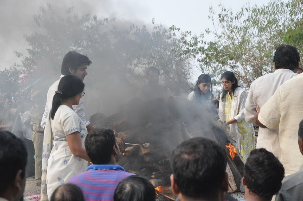 ANR Cremation Photos 02  - 191 / 192 photos