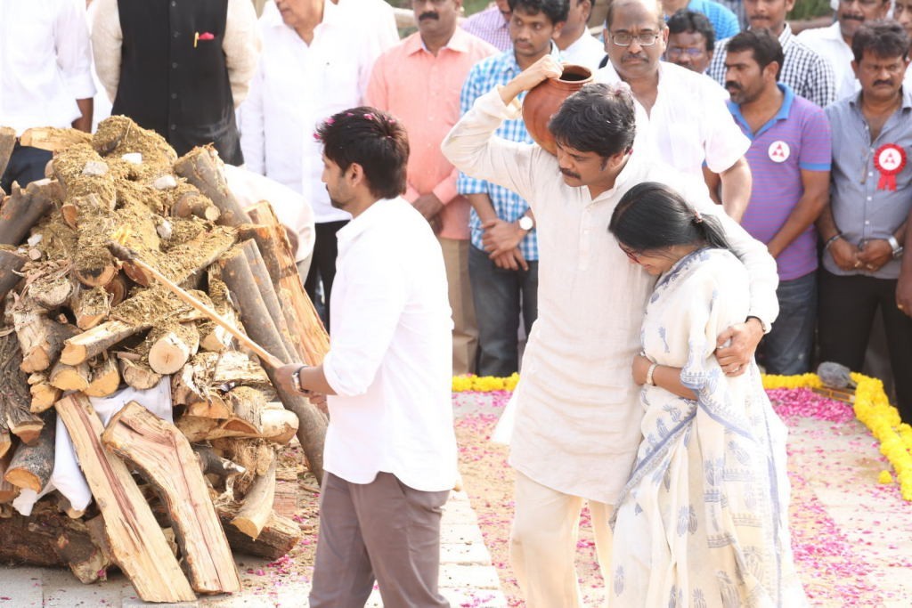 ANR Cremation Photos 01  - 21 / 493 photos