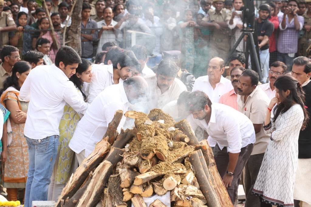 ANR Cremation Photos 01  - 26 / 493 photos