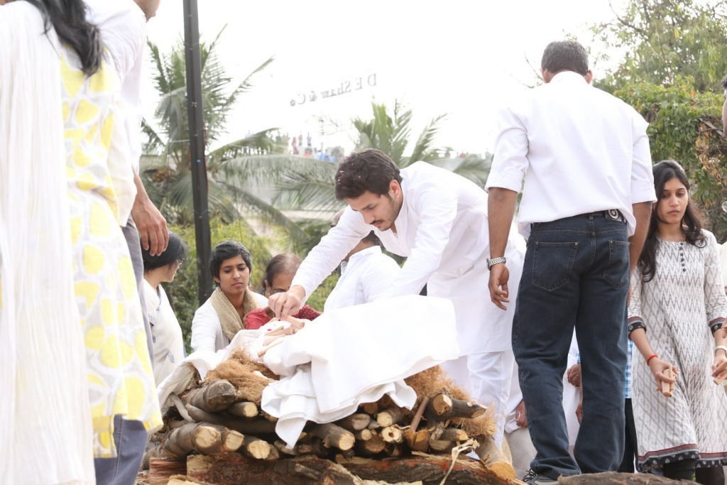 ANR Cremation Photos 01  - 73 / 493 photos