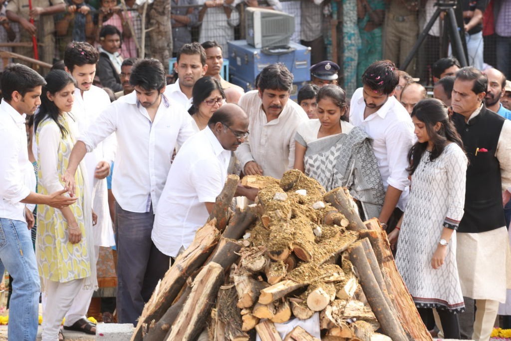 ANR Cremation Photos 01  - 316 / 493 photos