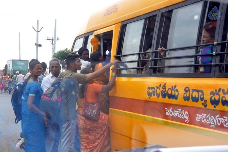 AP Godavari Pushkaralu 2015 Photos - 33 / 74 photos