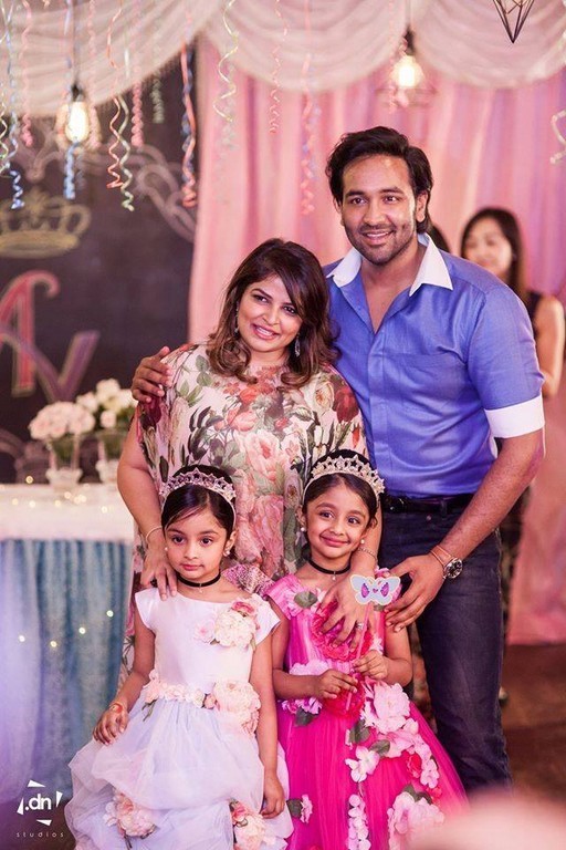 Ariaana and Viviana Birthday Event Photos - 16 / 32 photos