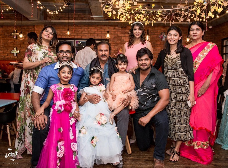 Ariaana and Viviana Birthday Event Photos - 31 / 32 photos