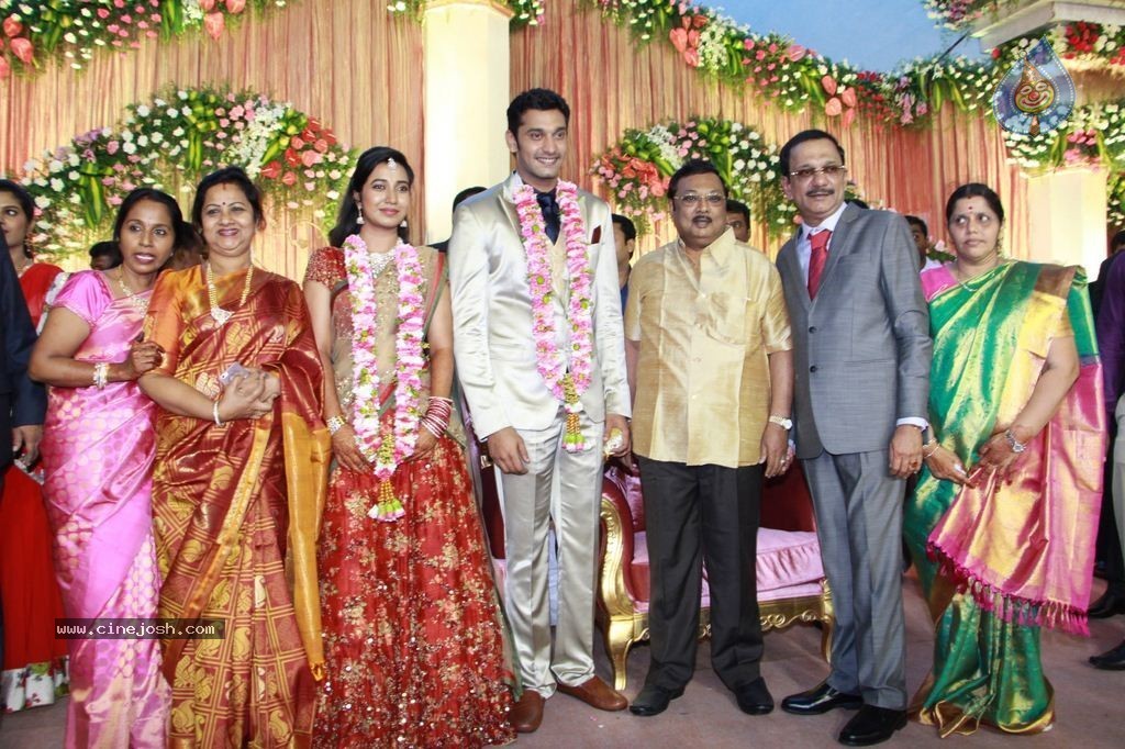 Arulnidhi - Keerthana Wedding Reception Stills - 25 / 46 photos