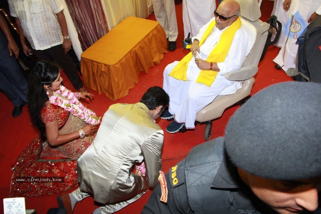 Arulnidhi - Keerthana Wedding Reception Stills - 30 / 46 photos