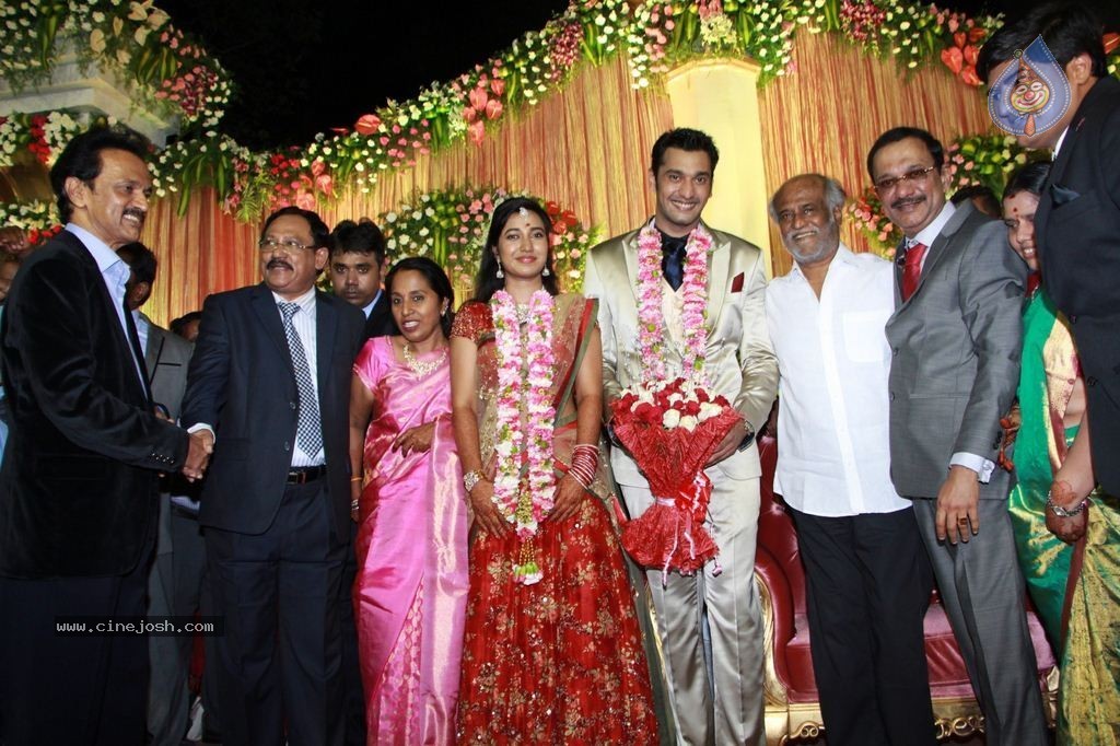 Arulnidhi - Keerthana Wedding Reception Stills - 34 / 46 photos