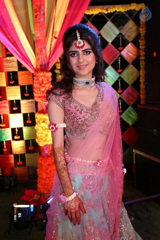 Avinash and Aayna Sufi Ceremony Photos - 22 / 81 photos