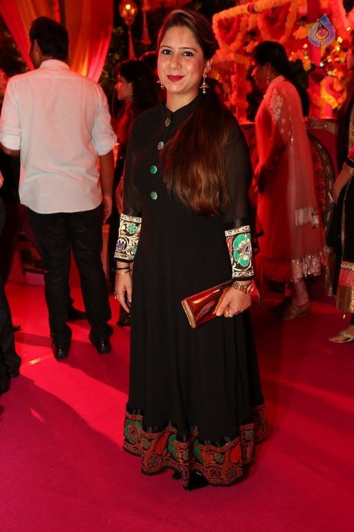 Avinash and Aayna Sufi Ceremony Photos - 39 / 81 photos