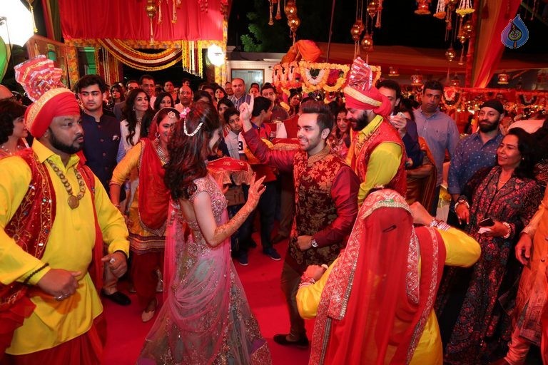 Avinash and Aayna Sufi Ceremony Photos - 64 / 81 photos