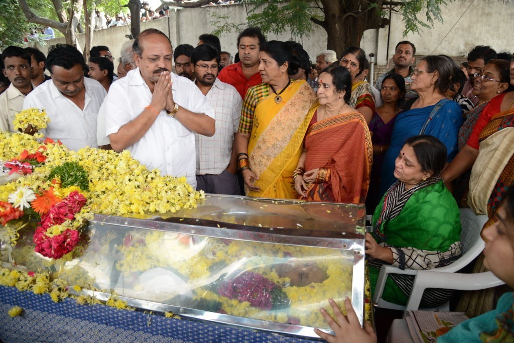 AVS Condolences Photos 01 - 2 / 214 photos