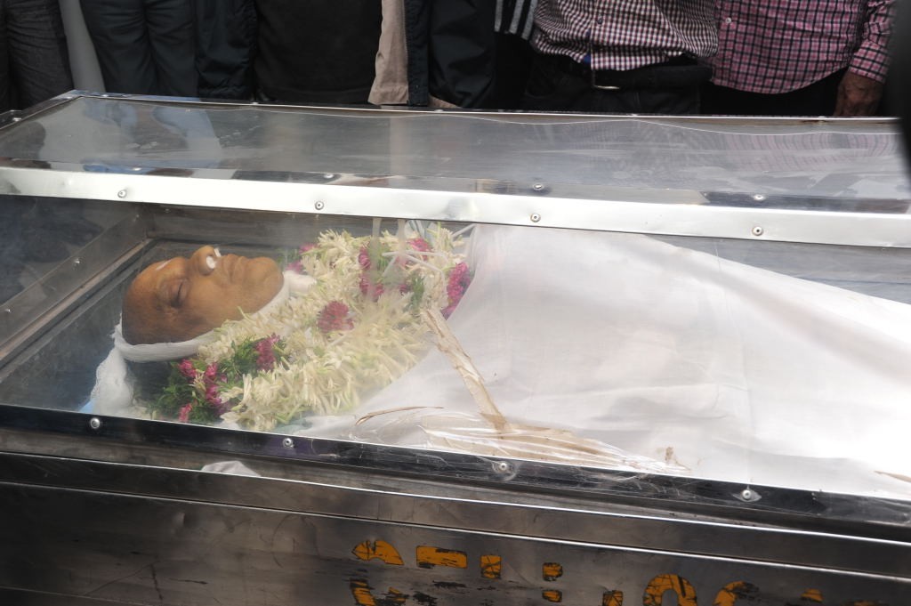 AVS Condolences Photos 01 - 22 / 214 photos