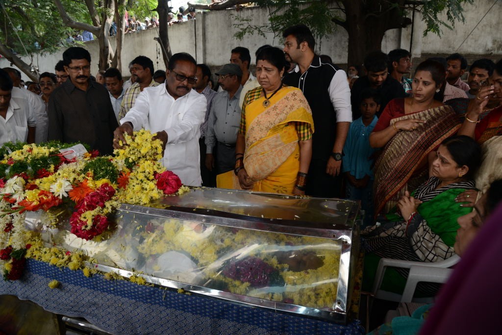 AVS Condolences Photos 01 - 24 / 214 photos