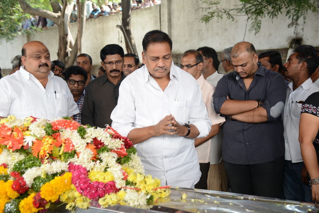 AVS Condolences Photos 01 - 36 / 214 photos