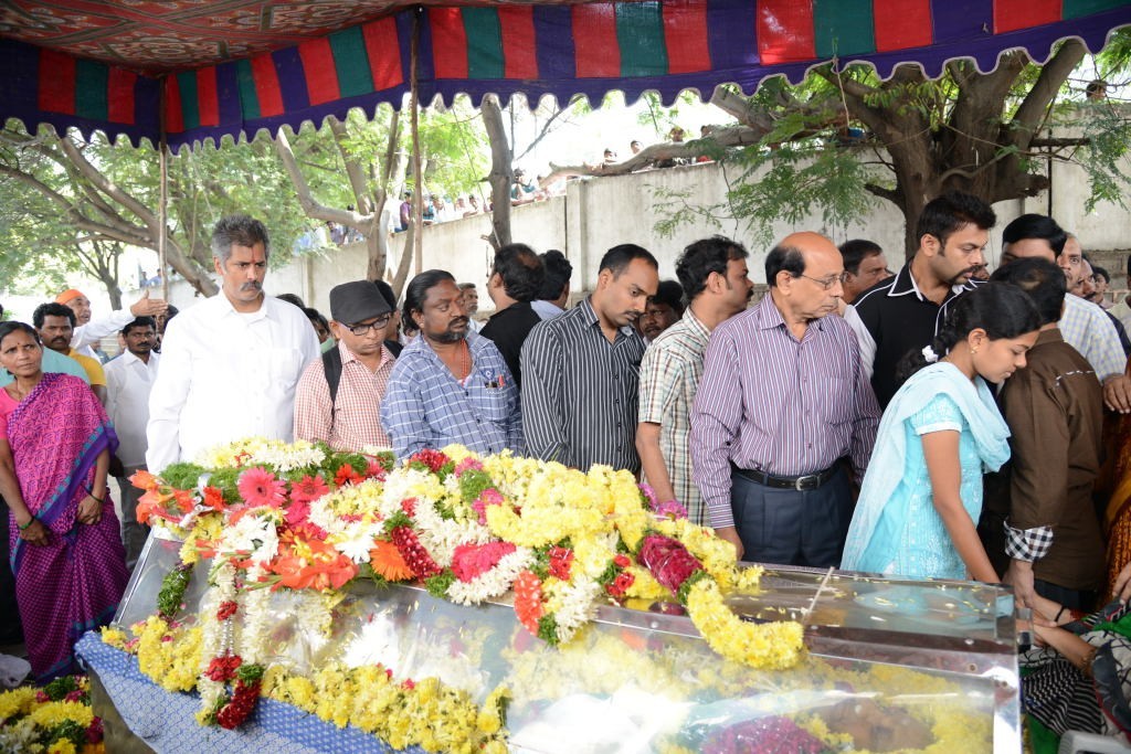 AVS Condolences Photos 01 - 38 / 214 photos