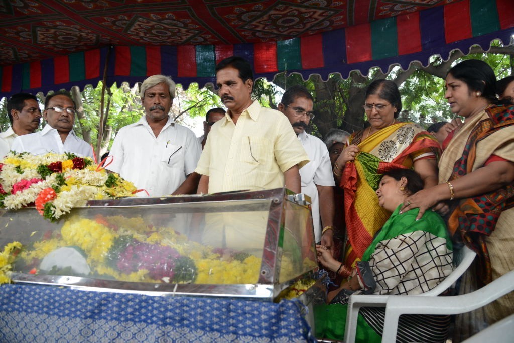 AVS Condolences Photos 01 - 54 / 214 photos