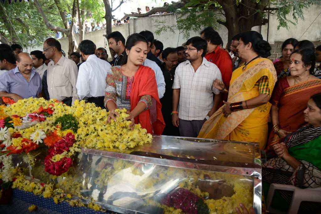 AVS Condolences Photos 01 - 69 / 214 photos