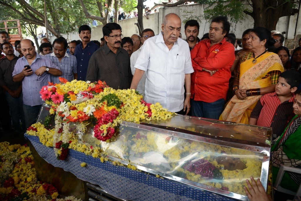 AVS Condolences Photos 01 - 73 / 214 photos