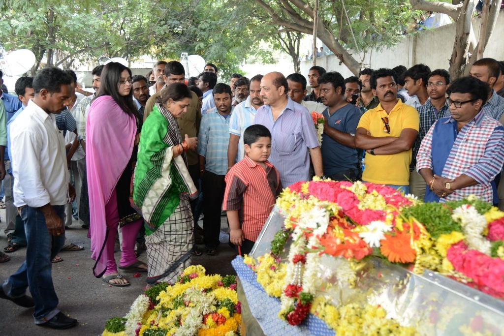 AVS Condolences Photos 01 - 95 / 214 photos