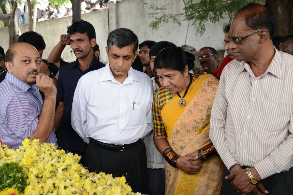 AVS Condolences Photos 01 - 122 / 214 photos