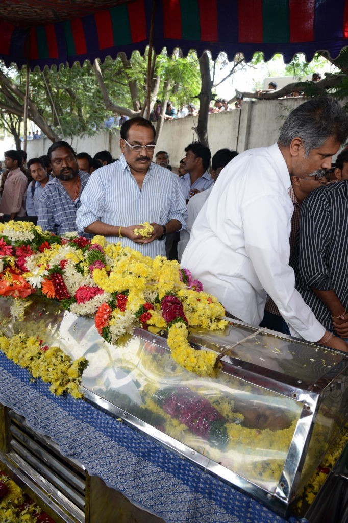 AVS Condolences Photos 01 - 141 / 214 photos