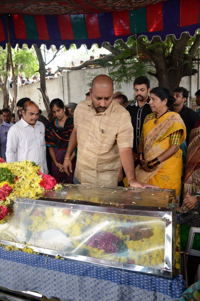 AVS Condolences Photos 01 - 142 / 214 photos