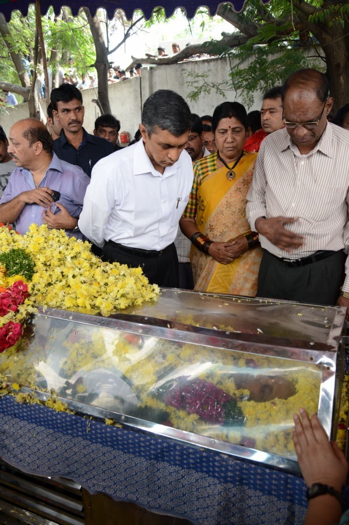 AVS Condolences Photos 01 - 148 / 214 photos